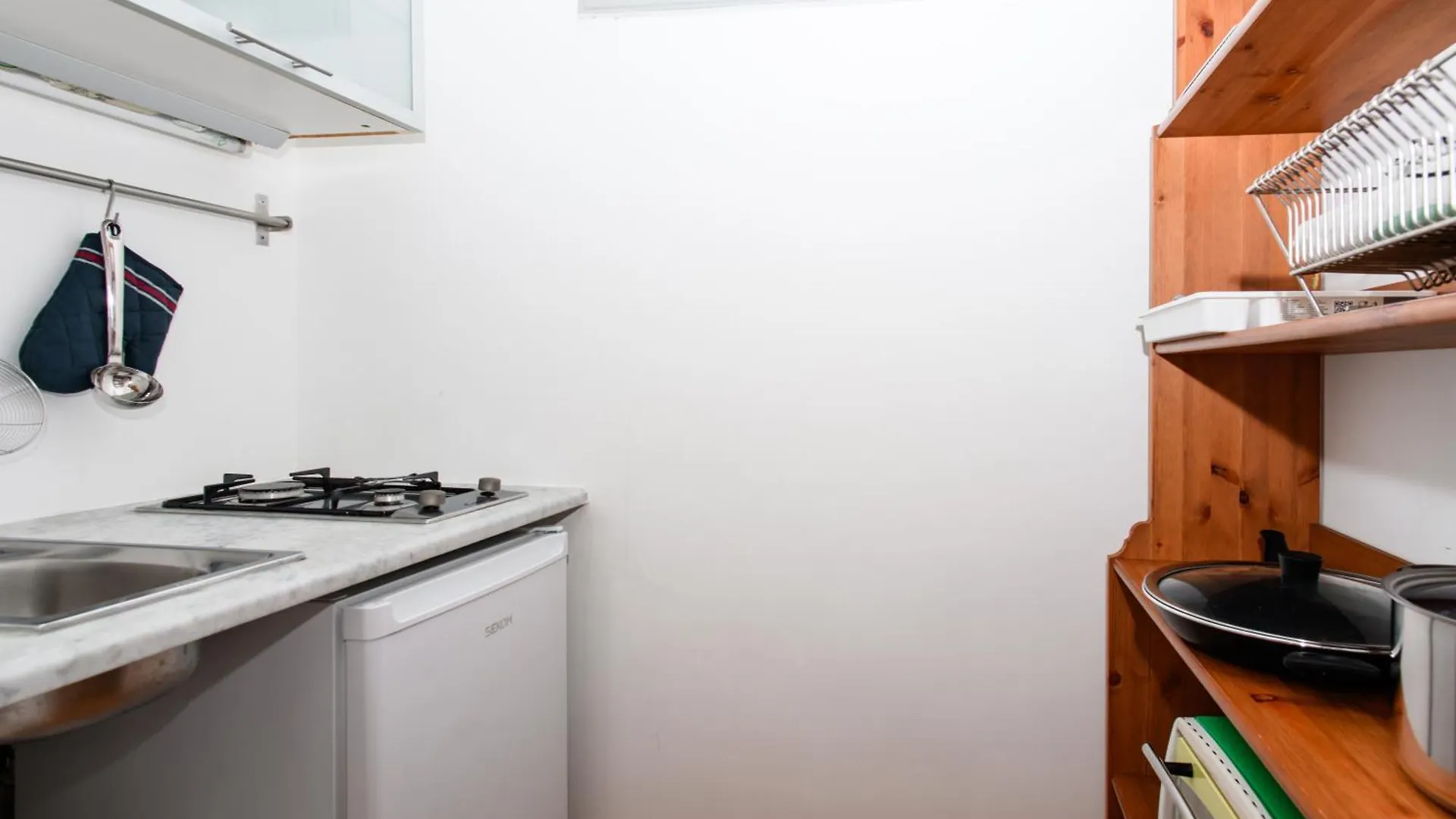 Chiaia Life Apartment Naples 0*,